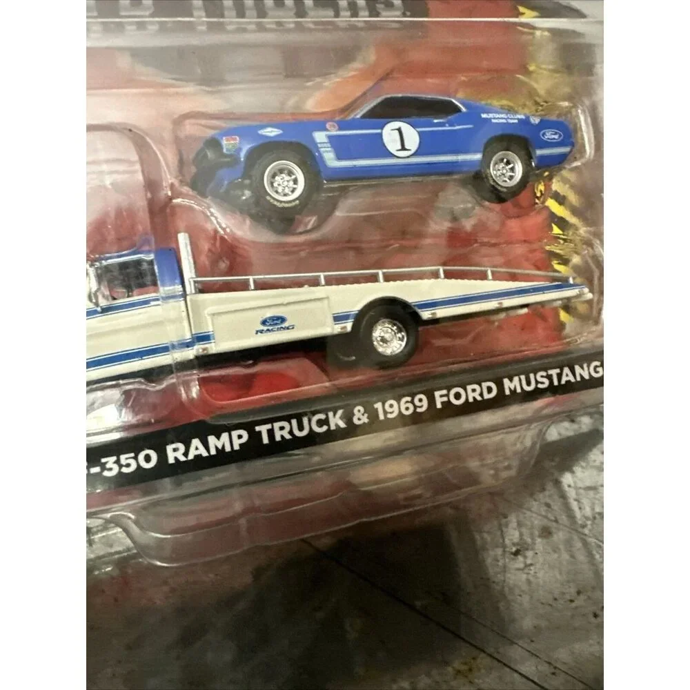 Greenlight 1969 FORD F350 RAMP‎ TRUCK & 1969 MUSTANG BOSS 302 HD Trucks